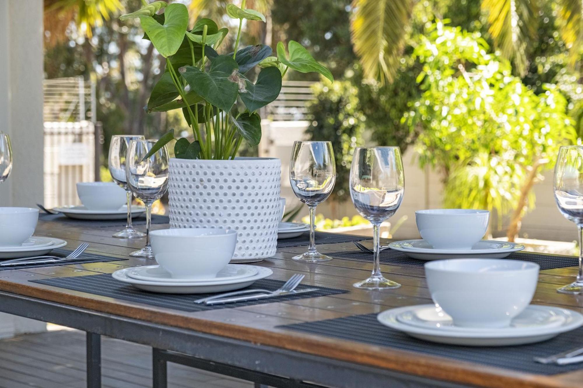 Vineyard Manor At 13 Vines By Hostagents Villa Somerset West Luaran gambar